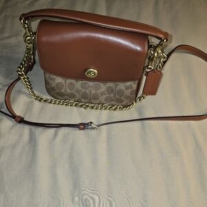 Coach Signature Canvas & Leather Flap Bag – Purchased in London 🇬🇧